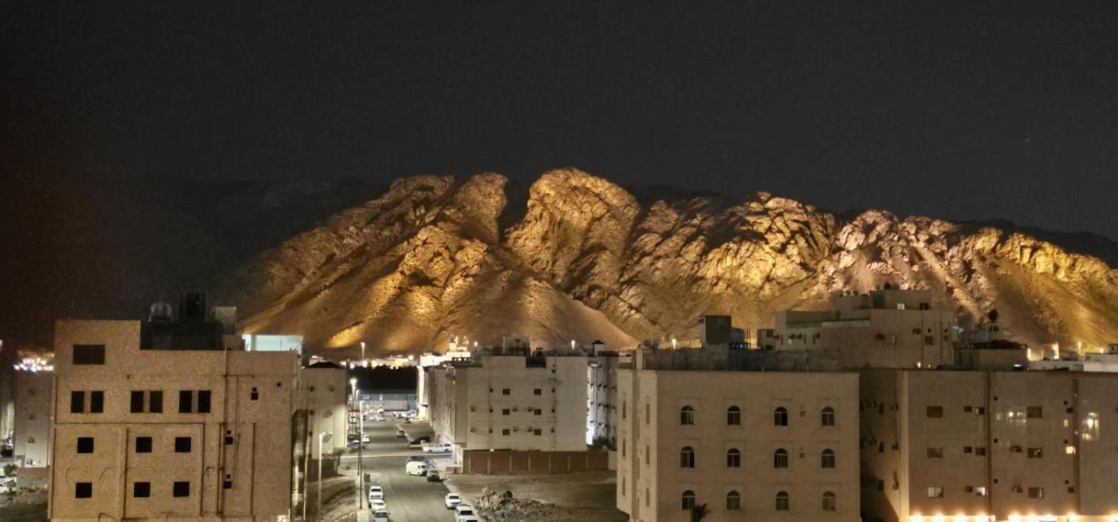 الشقق الفاخرة Modern Apartments Of 3 Bedrooms 5 Minutes To Haram Медина Экстерьер фото